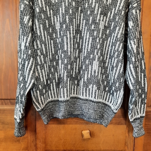 Vintage London Fog black & white geometric ribbed knit pattern Grandpa sweater - Picture 3 of 8